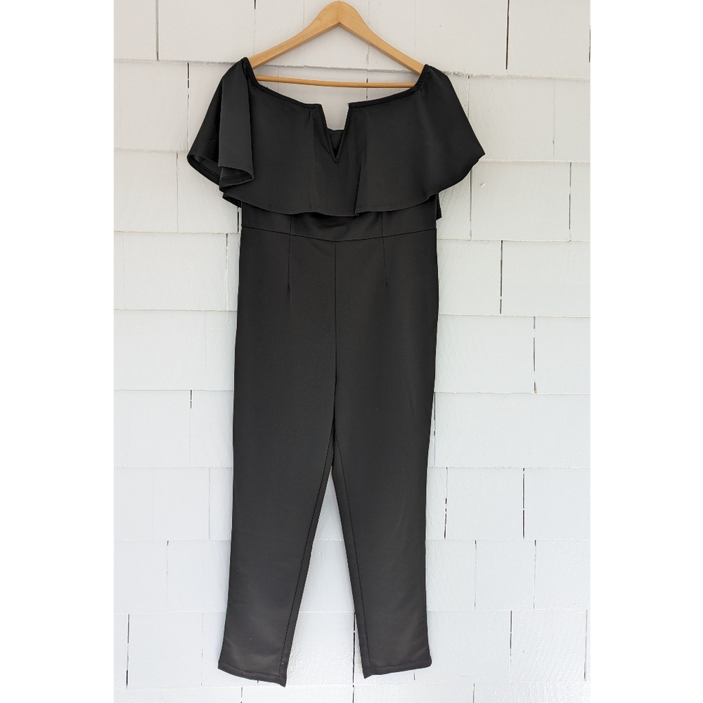 NWOT Black Off Shoulder Ruffle Jumpsuit Medium